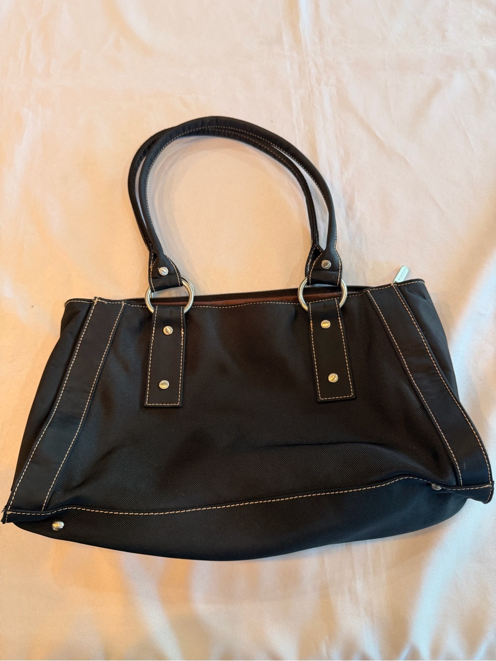 Kenneth Cole Reaction Black Nylon Shoulder Bag with White Stitching